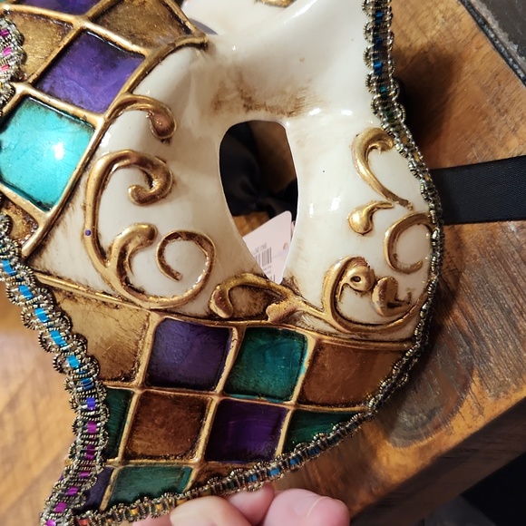 Masquerade Mask - Picture 2 of 4